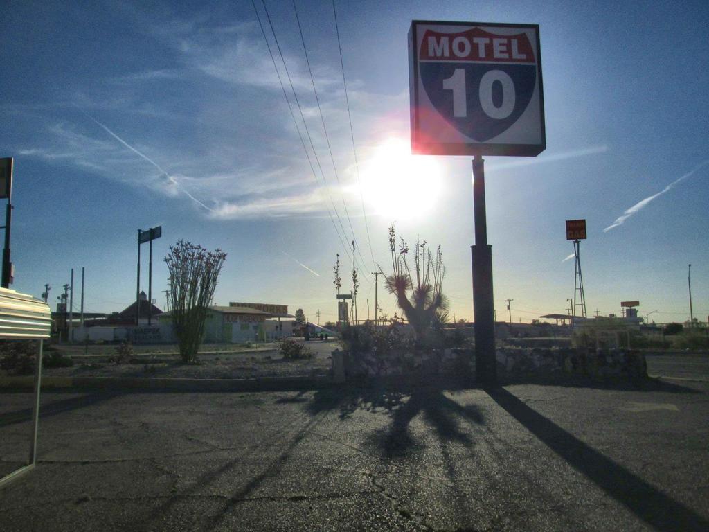 Motel 10 Лордсберг Экстерьер фото